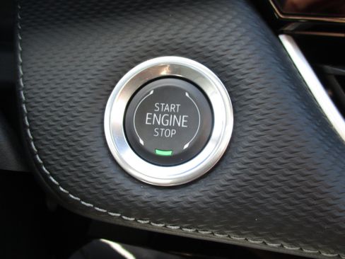 Used 2026 Chevrolet Equinox LT FWD image 19