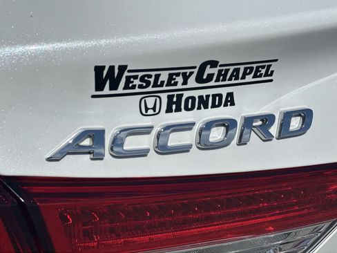 Used 2022 Honda Accord EX-L image 11