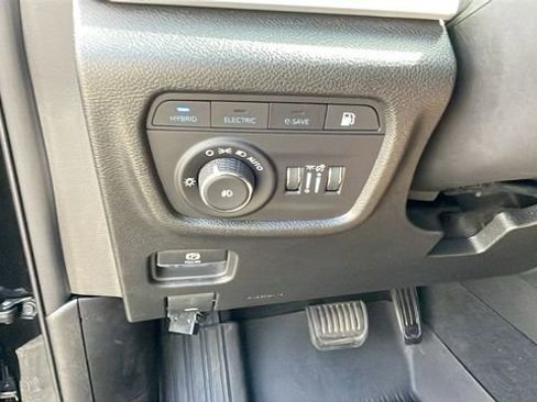 Used 2023 Jeep Grand Cherokee Trailhawk image 29