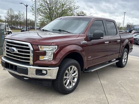 Used 2017 Ford F150 XLT w/ Equipment Group 302A Luxury AWD/4WD image 10