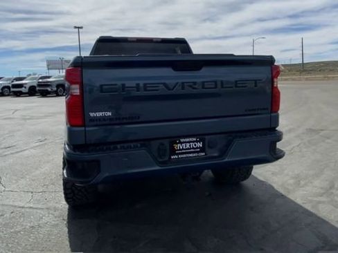 Used 2024 Chevrolet Silverado 1500 Custom w/ LPO, Dark Essentials Package AWD/4WD image 7