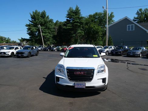 Used 2017 GMC Terrain SLE FWD image 3