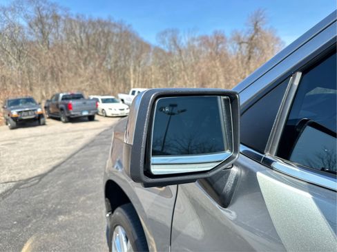 Used 2023 Chevrolet Silverado 1500 High Country w/ High Country Premium Package AWD/4WD image 26