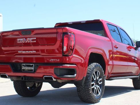 Used 2021 GMC Sierra 1500 AT4 w/ Off-Road Performance Package AWD/4WD image 13