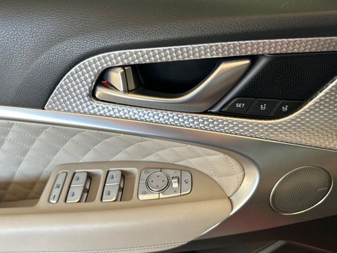 Used 2023 Genesis G70 3.3T w/ Sport Prestige Package image 10