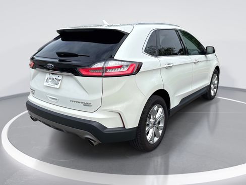 Used 2020 Ford Edge Titanium FWD image 8