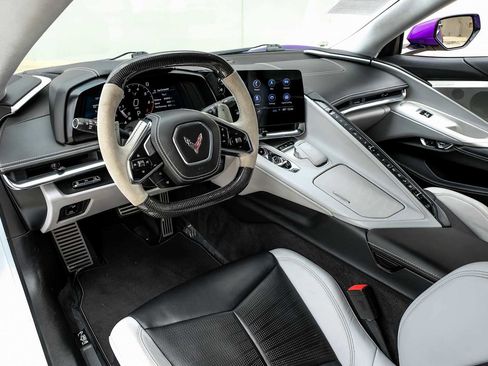 Used 2020 Chevrolet Corvette Stingray Premium Cpe w/ 3LT Preferred Equipment Group RWD image 3