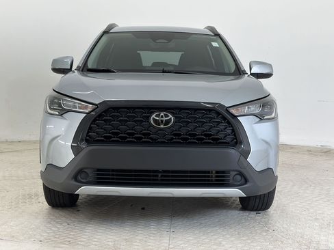 Used 2024 Toyota Corolla Cross LE FWD image 6