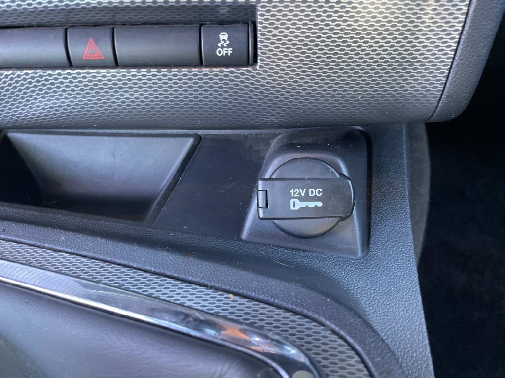 Used 2013 Dodge Challenger R/T RWD image 42