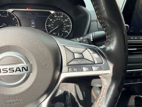 Used 2022 Nissan Altima 2.5 SR w/ Midnight Edition Package image 27