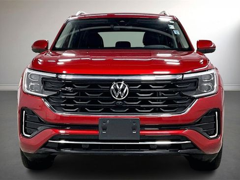 Used 2024 Volkswagen Atlas SEL Premium R-Line image 2