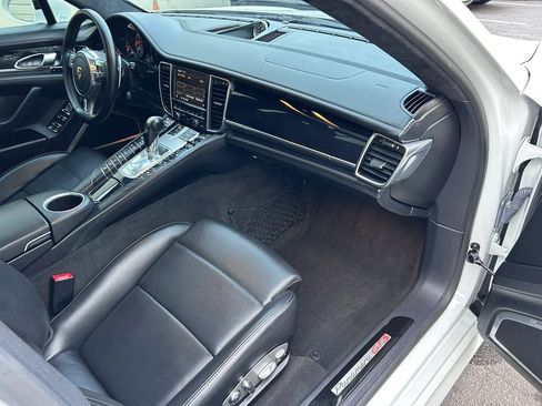 Used 2013 Porsche Panamera GTS AWD/4WD image 90