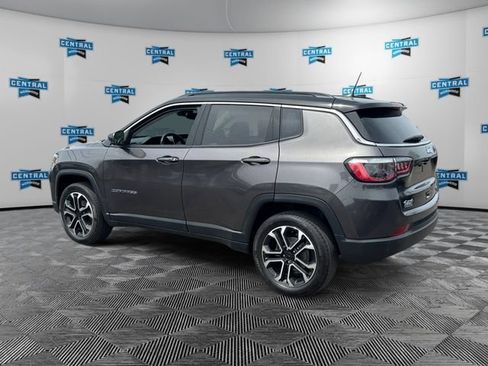 Certified 2022 Jeep Compass Limited w/ Sun and Sound Group AWD/4WD image 4