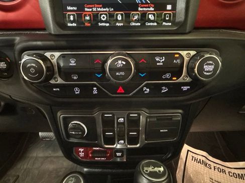 Used 2019 Jeep Wrangler Unlimited Rubicon AWD/4WD image 23