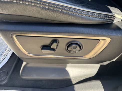 Used 2021 RAM 1500 Limited w/ Night Edition image 12