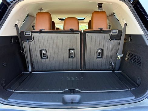 New 2026 Nissan Pathfinder Platinum w/ Cargo Package AWD/4WD image 9