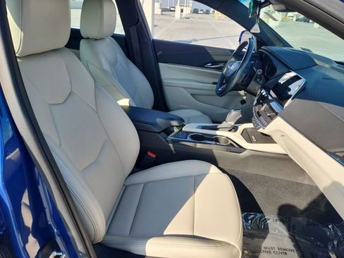 Used 2024 Cadillac CT4 Luxury w/ Sun And Sound Package image 25