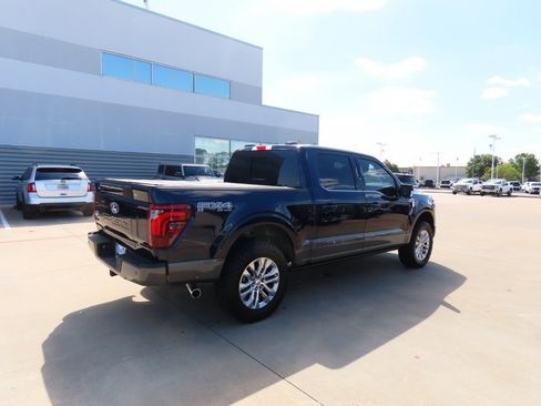 Used 2025 Ford F150 King Ranch w/ FX4 Off-Road Package image 11