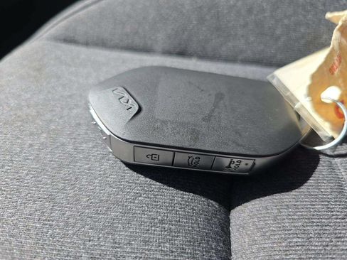Used 2025 Kia K4 EX FWD image 18
