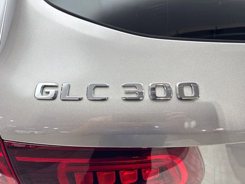 Used 2022 Mercedes-Benz GLC 300 4MATIC image 21