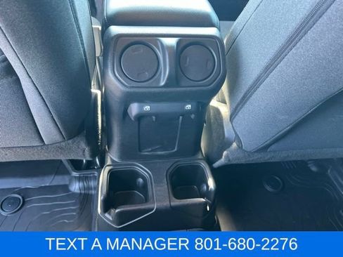 Used 2024 Jeep Wrangler Unlimited Sport AWD/4WD image 27