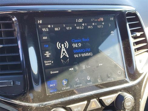 Used 2021 Jeep Grand Cherokee Laredo X image 15