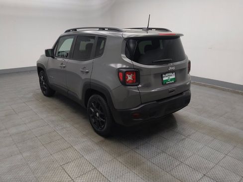 Used 2021 Jeep Renegade Latitude FWD image 5
