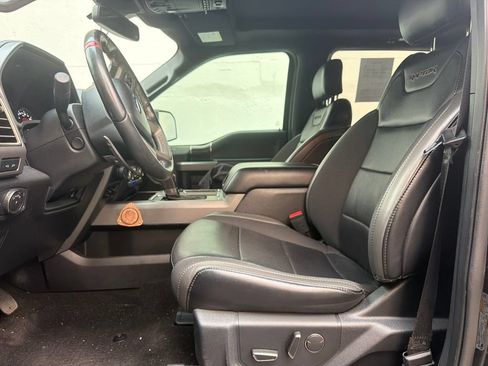 Used 2019 Ford F150 Raptor w/ Equipment Group 802A Luxury AWD/4WD image 3