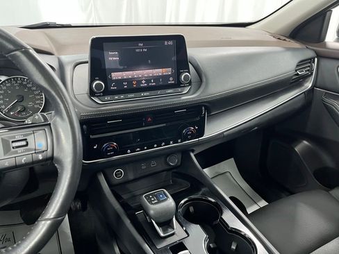 Used 2021 Nissan Rogue SV AWD/4WD image 17