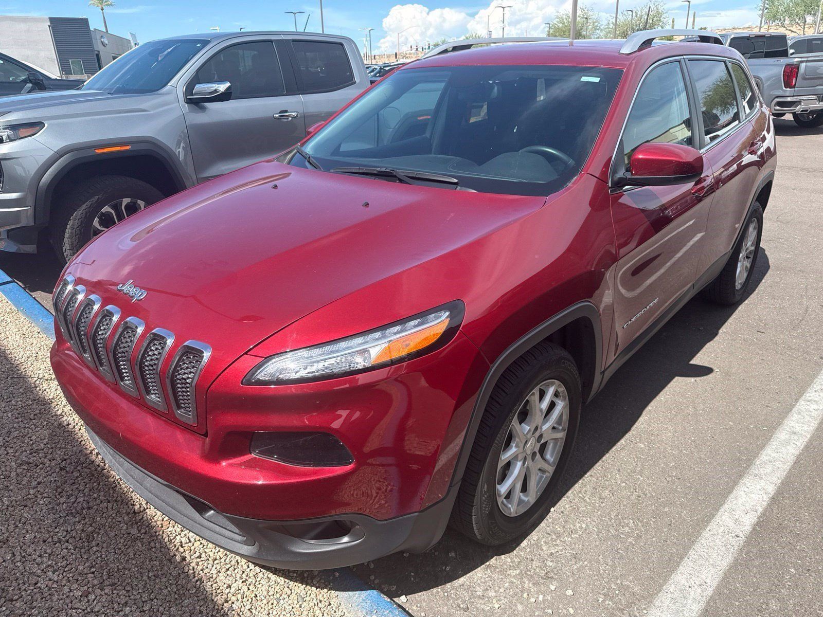 Used 2017 Jeep Cherokee Latitude FWD image 8