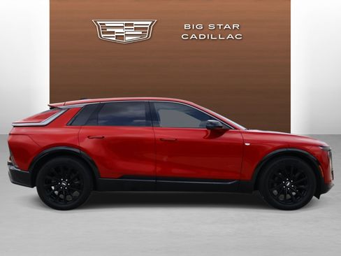 Used 2024 Cadillac Lyriq Sport w/ Nappa Leather Package AWD/4WD image 6
