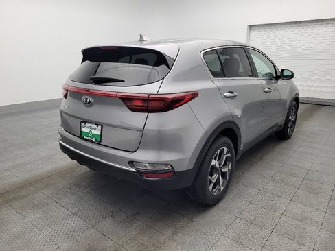 Used 2022 Kia Sportage LX image 9