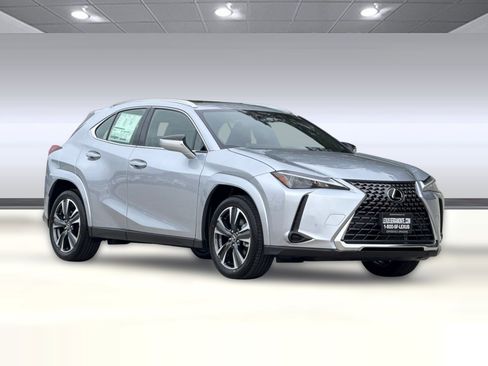 New 2026 Lexus UX 300h AWD image 6