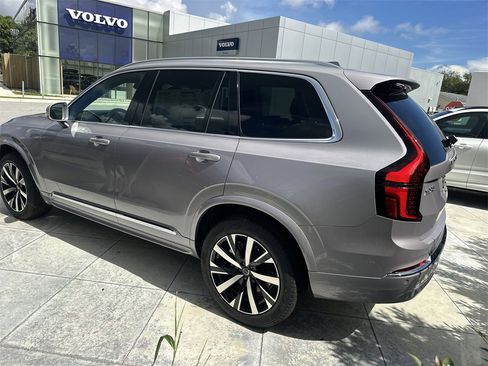 New 2026 Volvo XC90 B5 Core image 5