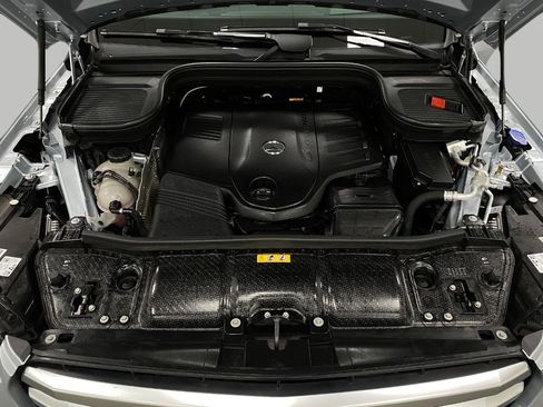 Certified 2025 Mercedes-Benz GLS 450 4MATIC image 12