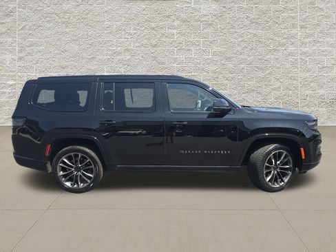 Used 2025 Jeep Grand Wagoneer Series II Obsidian w/ Quick Order Packagew 28T AWD/4WD image 8