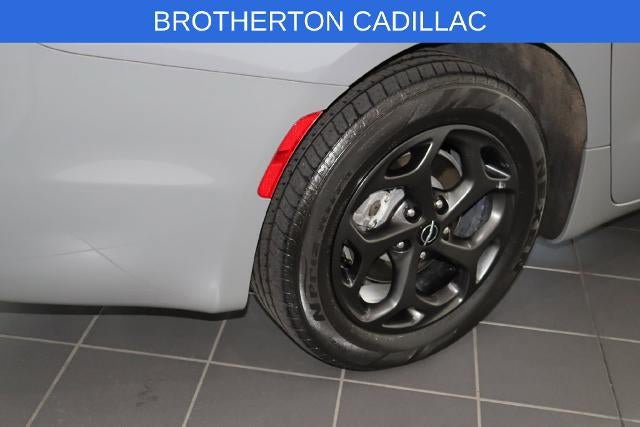 Used 2023 Chrysler Pacifica Limited w/ S Appearance Package FWD image 15