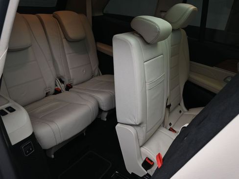 Used 2021 Mercedes-Benz GLS 580 GLS 580 image 29