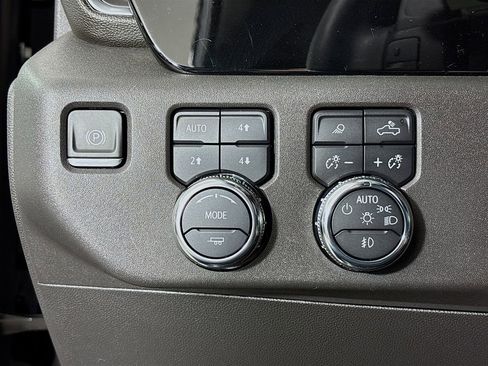 Certified 2023 GMC Sierra 1500 Elevation w/ Elevation Premium Package AWD/4WD image 12
