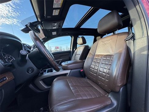 Used 2021 Nissan Titan Platinum Reserve w/ Moonroof Package image 16