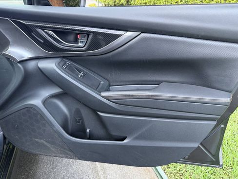 Used 2018 Subaru Crosstrek 2.0i Limited AWD/4WD image 25