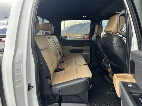 Used 2023 Ford F450 Lariat w/ Lariat Ultimate Package image 18