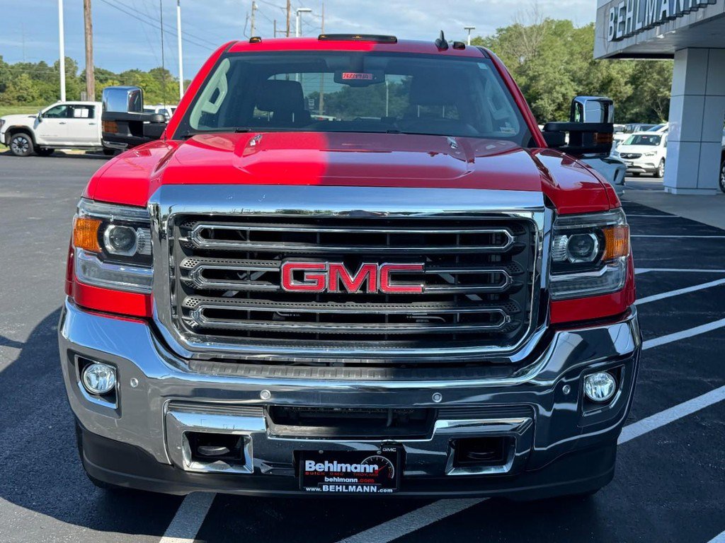 Used 2016 GMC Sierra 2500 SLT w/ Duramax Plus Package AWD/4WD image 12