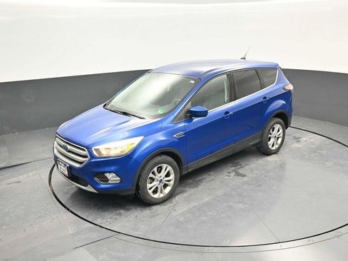 Used 2017 Ford Escape SE image 21