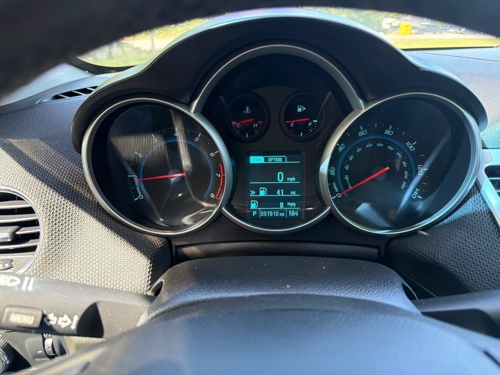 Used 2014 Chevrolet Cruze LT FWD image 14