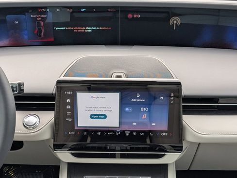 New 2026 Lincoln Nautilus Reserve AWD/4WD image 18