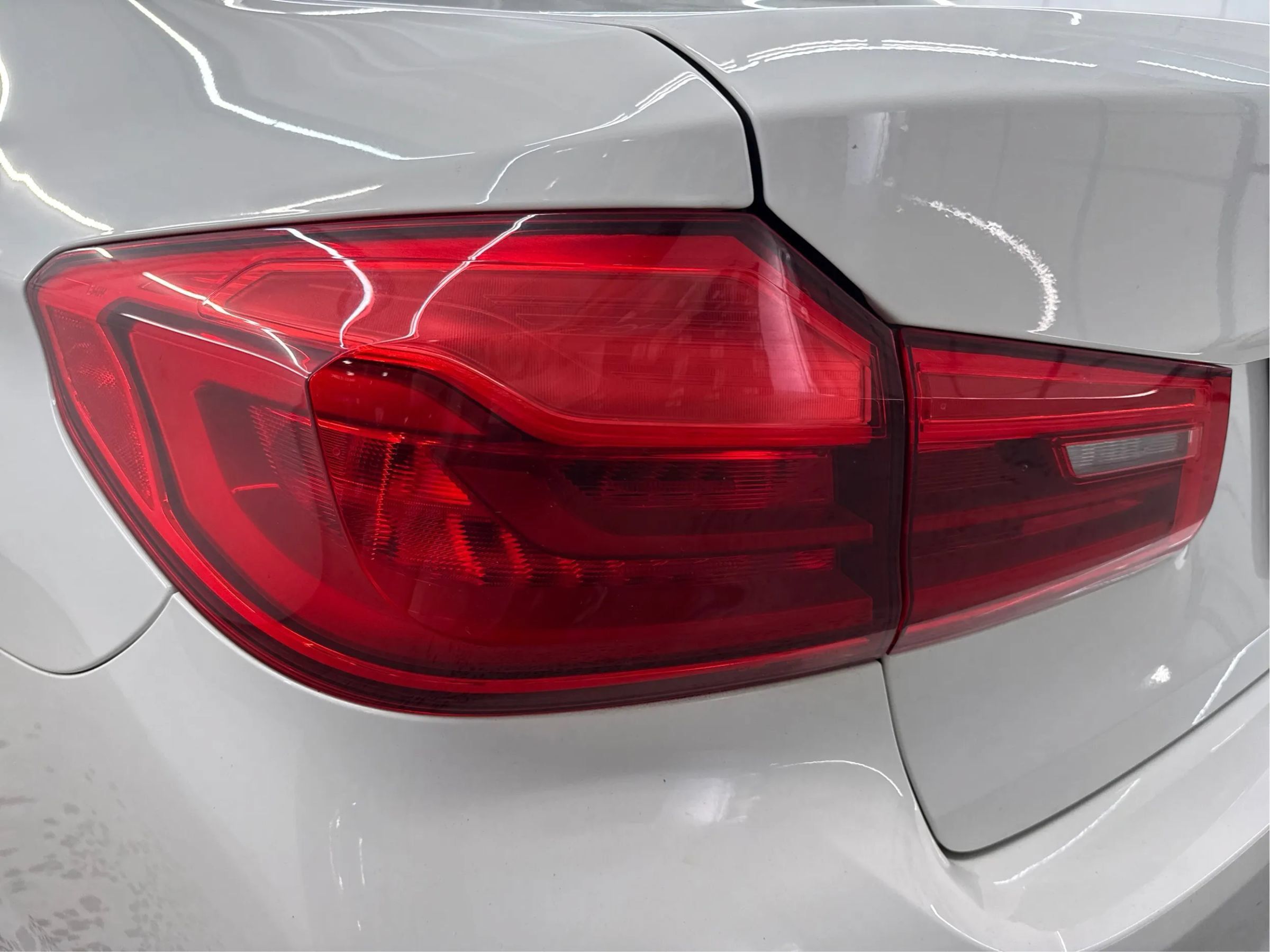 Used 2018 BMW 530i RWD image 33