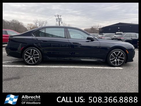 Used 2024 BMW 740i xDrive image 6