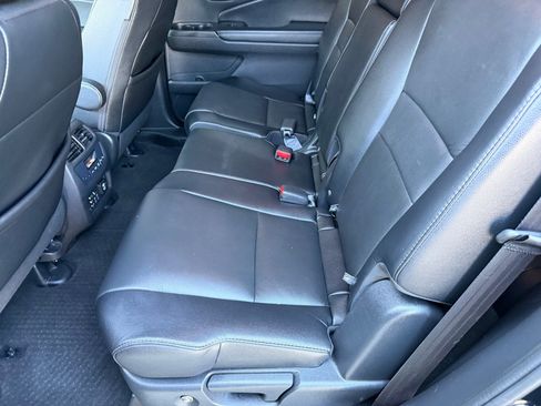 Used 2017 Honda Pilot Touring image 20