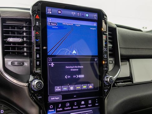 New 2026 RAM 1500 Laramie AWD/4WD image 30